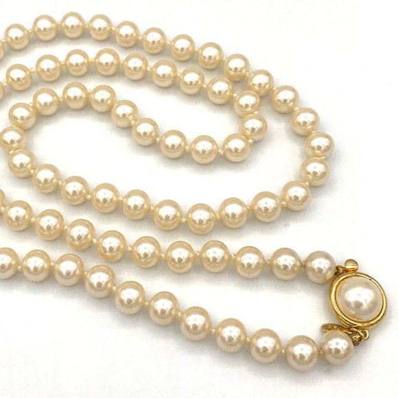 Silky Smooth AFJ JAPAN Faux Pearl Vintage Necklace - Picture 1 of 7